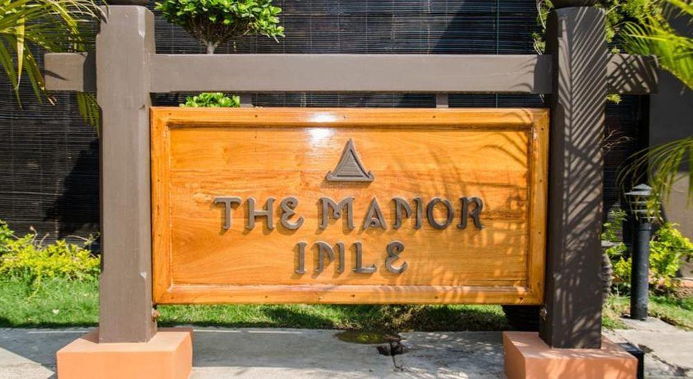 ניאונגשווה The Manor Hotel מראה חיצוני תמונה