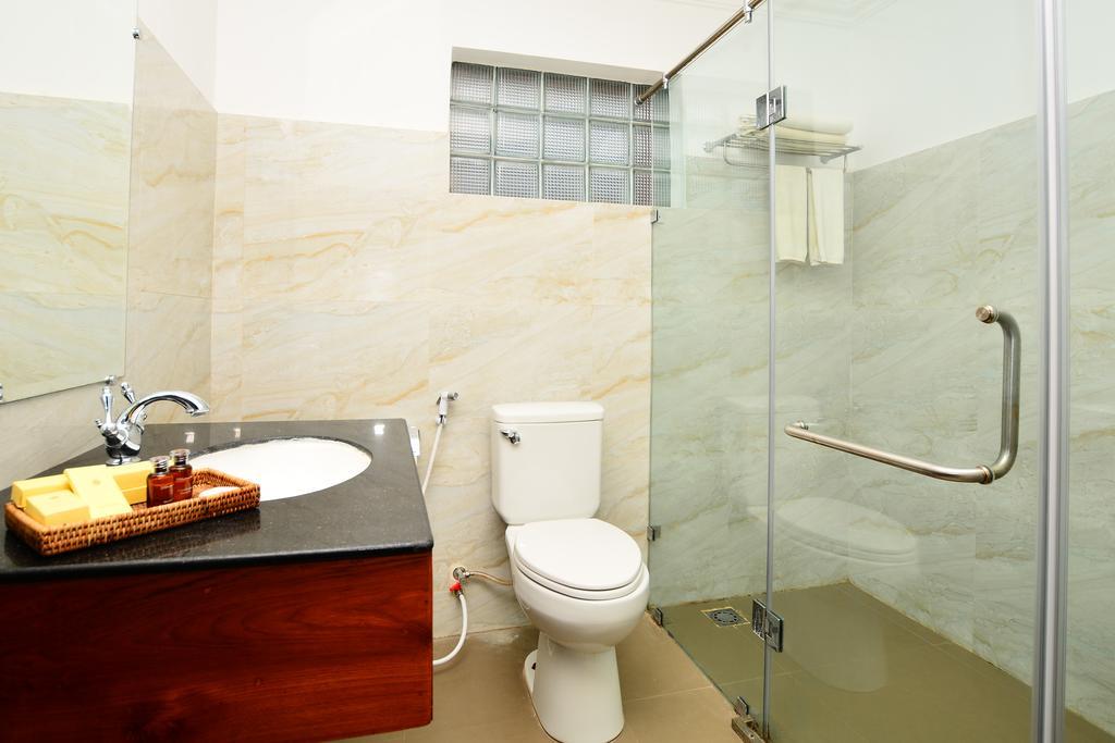 ניאונגשווה The Manor Hotel מראה חיצוני תמונה